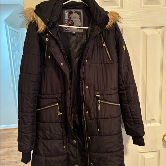 Winter jacket - Picture 2 of 5